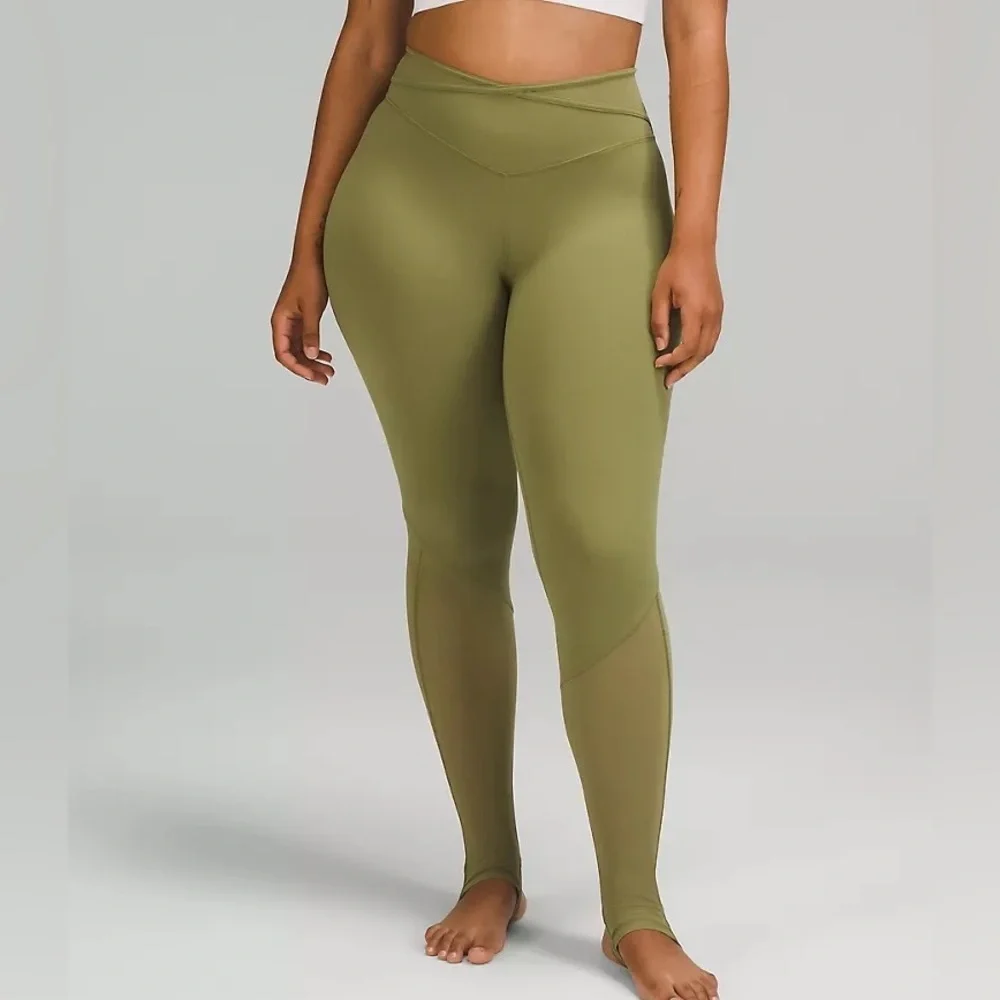 (B51) Lululemon Nulu and Crisscross‎ Mesh Stirrup Tight Bronze Green, Sz 10, NWT